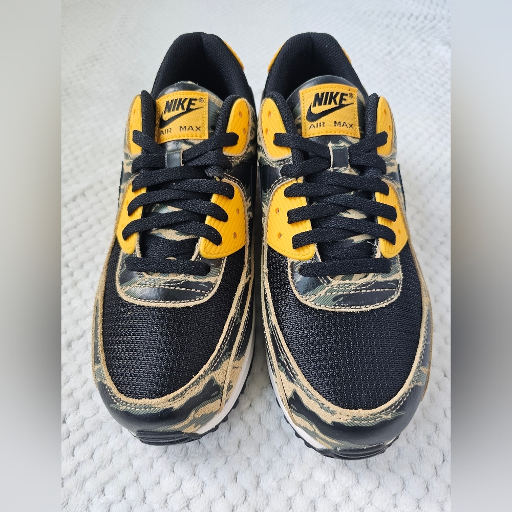 Nike Air Max 90 Premium IF1721-001 Black/University Gold/Parachute Beige Men 8.5 - Picture 8 of 12